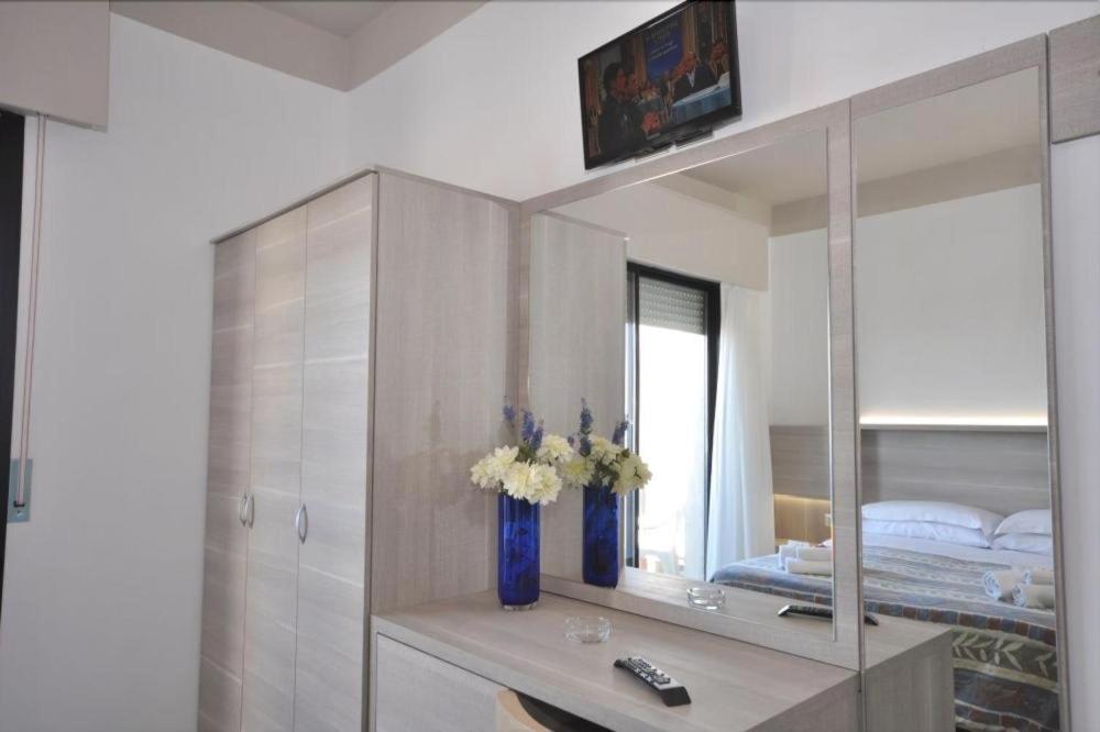 Hotel Alhambra Rimini Zewnętrze zdjęcie